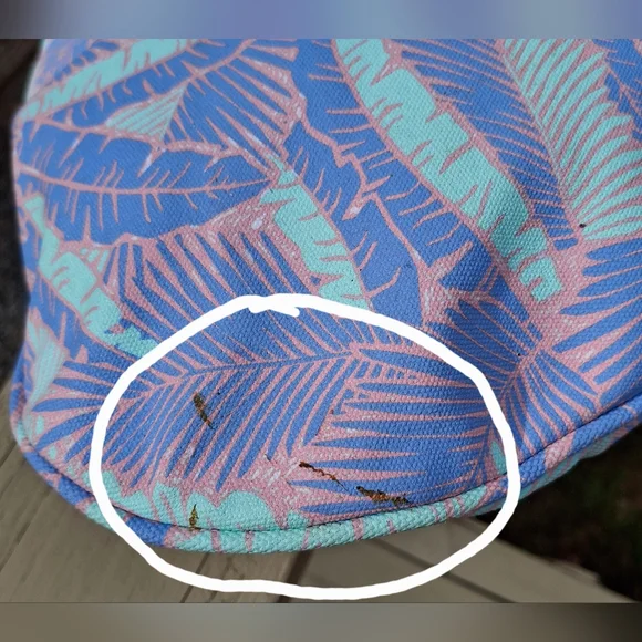 Vineyard Vines Martha's Vineyard Island Palm Tree Print Pink/Purple/ Tote Bag - Picture 9 of 12